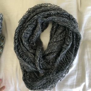 Infinity scarf